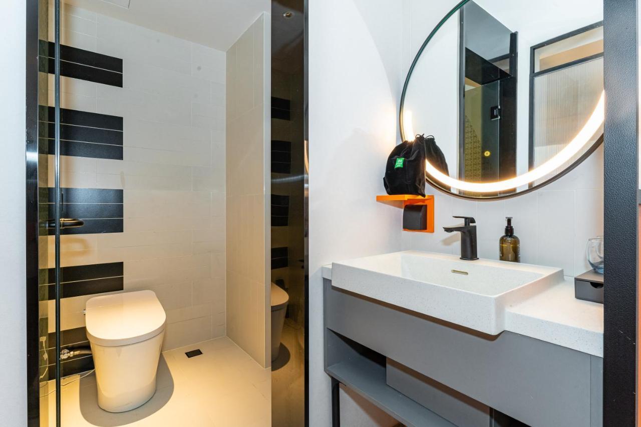 Ibis Styles Hotel - 260M From Guangji Street Subway Station Сіань Екстер'єр фото
