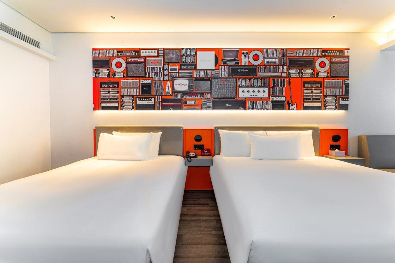 Ibis Styles Hotel - 260M From Guangji Street Subway Station Сіань Екстер'єр фото