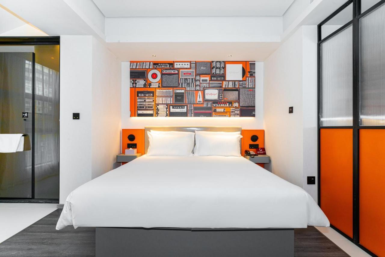 Ibis Styles Hotel - 260M From Guangji Street Subway Station Сіань Екстер'єр фото
