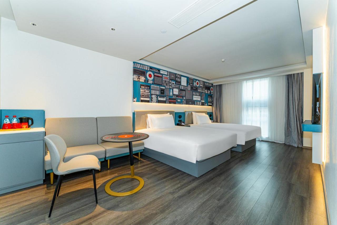 Ibis Styles Hotel - 260M From Guangji Street Subway Station Сіань Екстер'єр фото