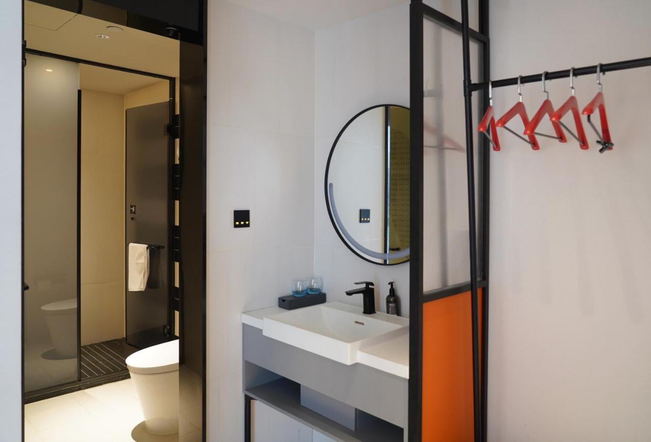 Ibis Styles Hotel - 260M From Guangji Street Subway Station Сіань Екстер'єр фото